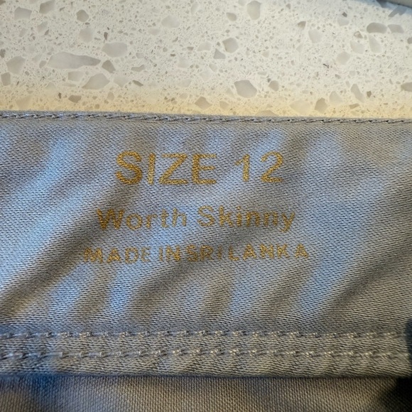 Lilly Pulitzer Worth Jeans in Palm Beach Grey Season-less Soft Stretchy Size 12 - Picture 14 of 15